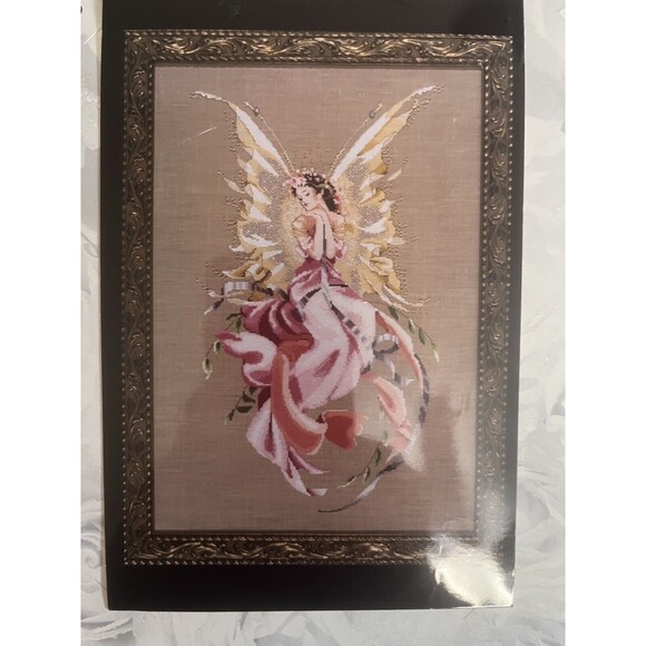 Mirabilia cross stitch patterns Nora Corbett “Tatiana Queen Of The Fairies” - Picture 2 of 4